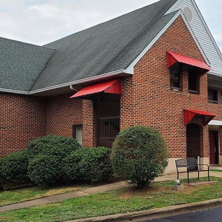Red Roof Inn & Suites Cornelius - Lake Norman Luaran gambar