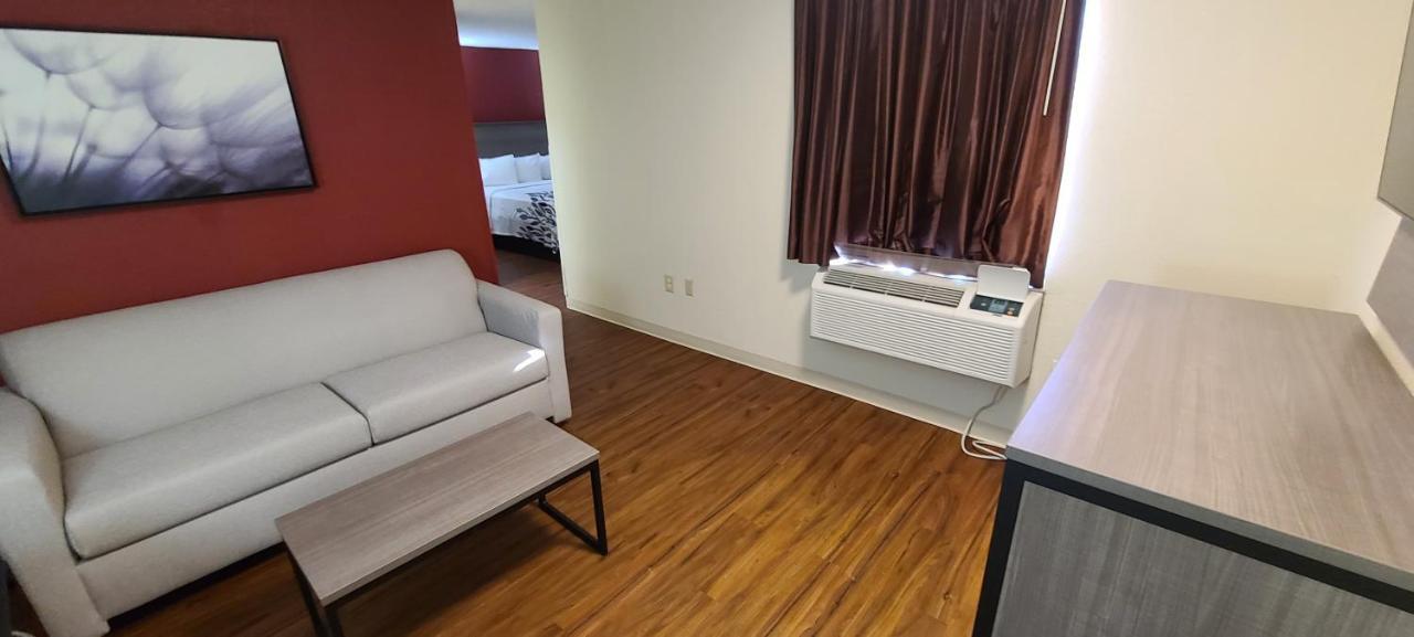 Red Roof Inn & Suites Cornelius - Lake Norman Luaran gambar