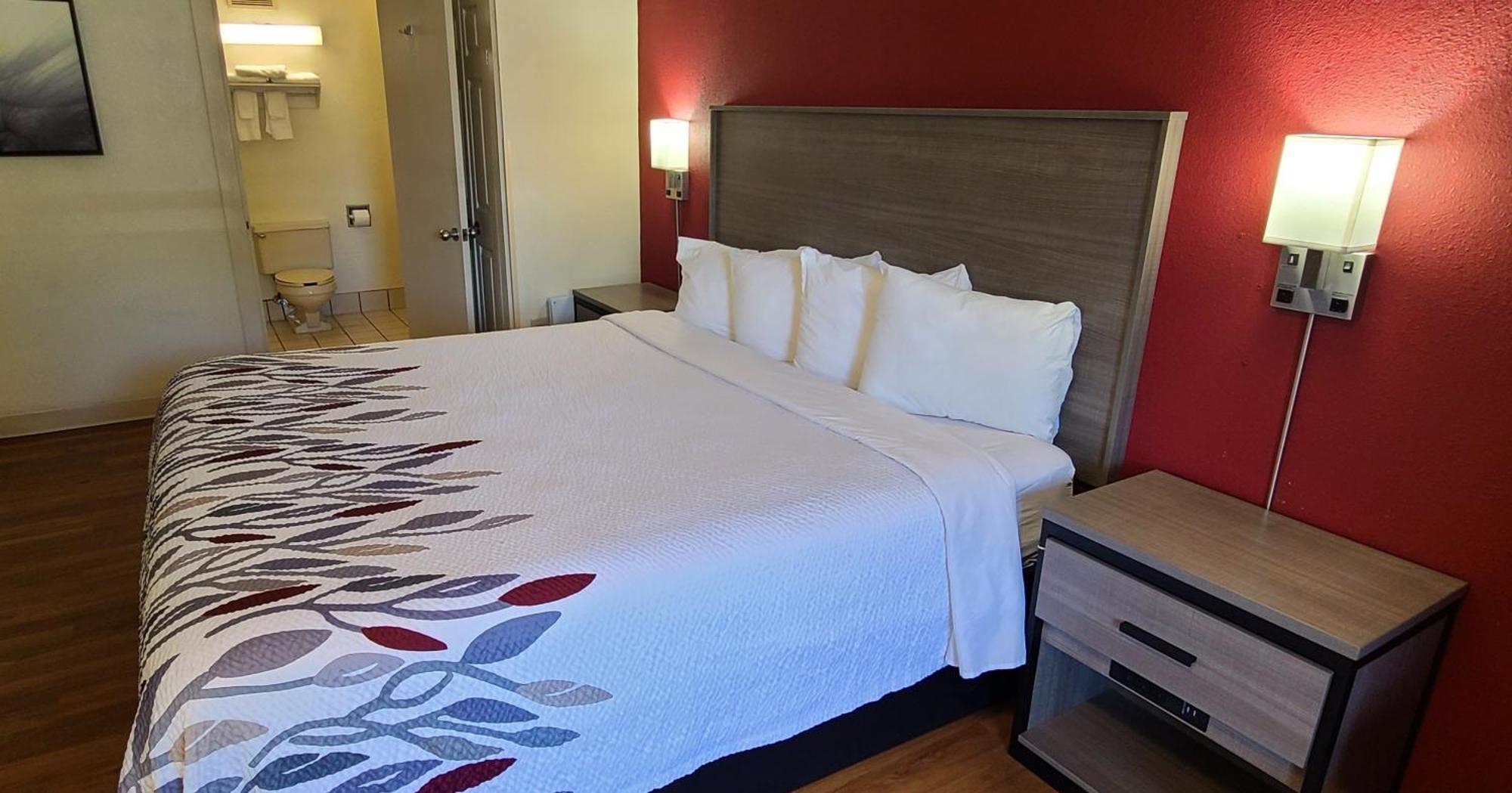 Red Roof Inn & Suites Cornelius - Lake Norman Luaran gambar