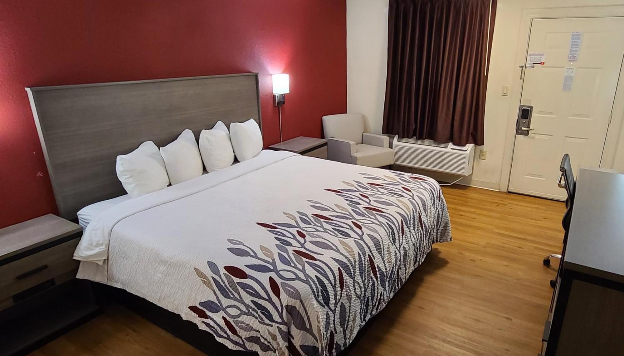 Red Roof Inn & Suites Cornelius - Lake Norman Luaran gambar
